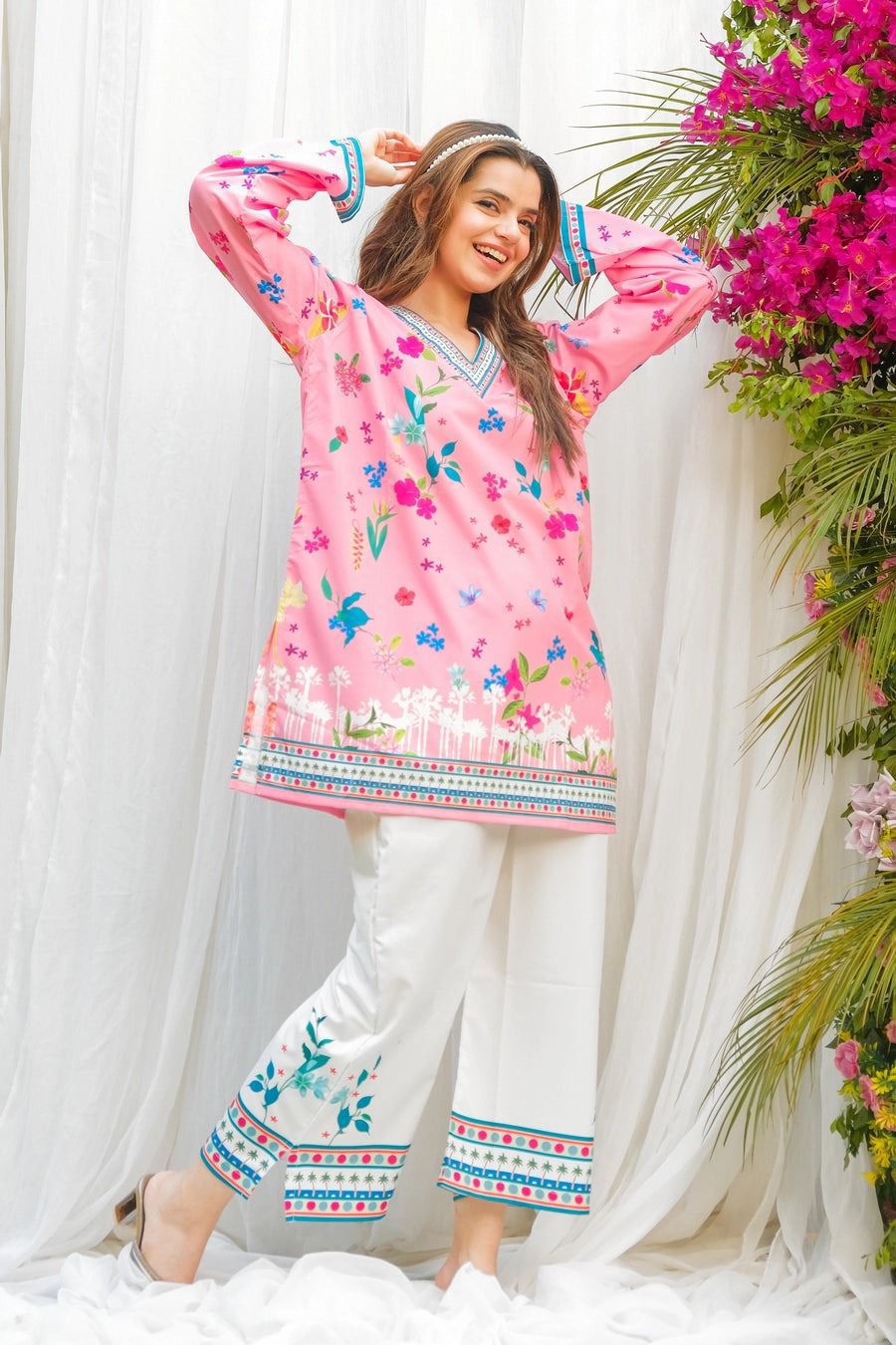 MUSK PRINT LAWN SUIT STITCHED